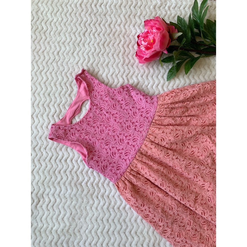Shrinking Violet Lace Dress with Heart Cutout SZ 6